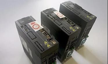 Προχωρημένη μηχανή κάμψης γραμμάτων καναλιών TJ-EJON με έλεγχο άξονα Fuji