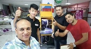 Μηχανή στρογγυλοποίησης άκρων με βούρτσα CNC για την γυάλωση των μεταλλικών μερών φύλλου